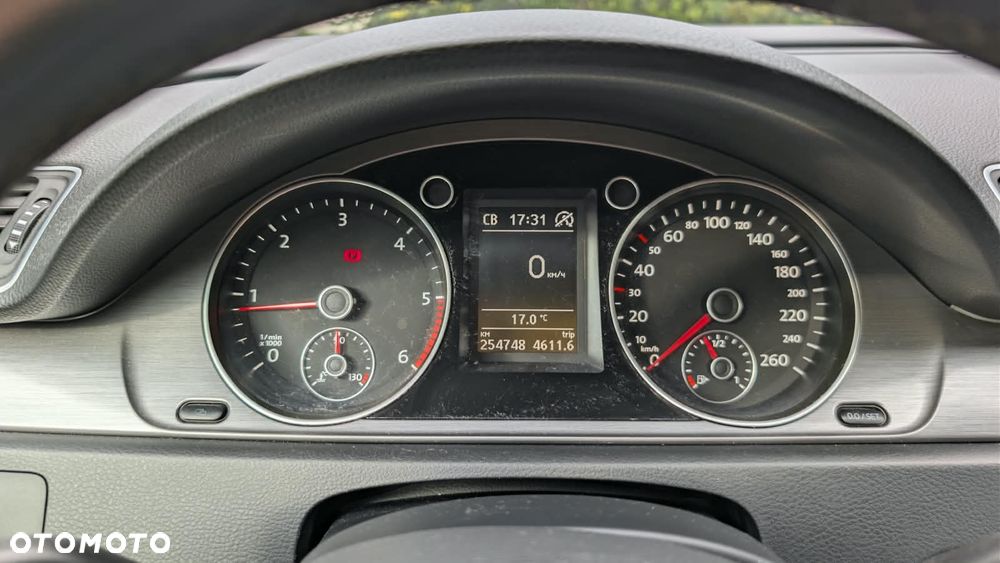 Volkswagen Passat 2.0 TDI DPF Highline DSG - 16