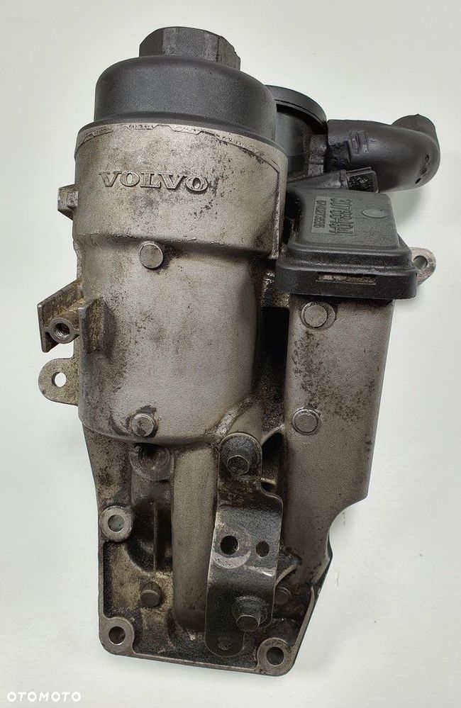 PODSTAWA OBUDOWA FILTRA OLEJU FORD MONDEO MK4 - 1