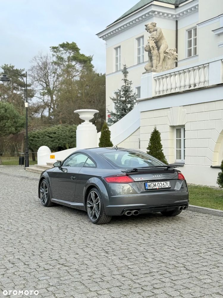 Audi TT S Coupé - 6