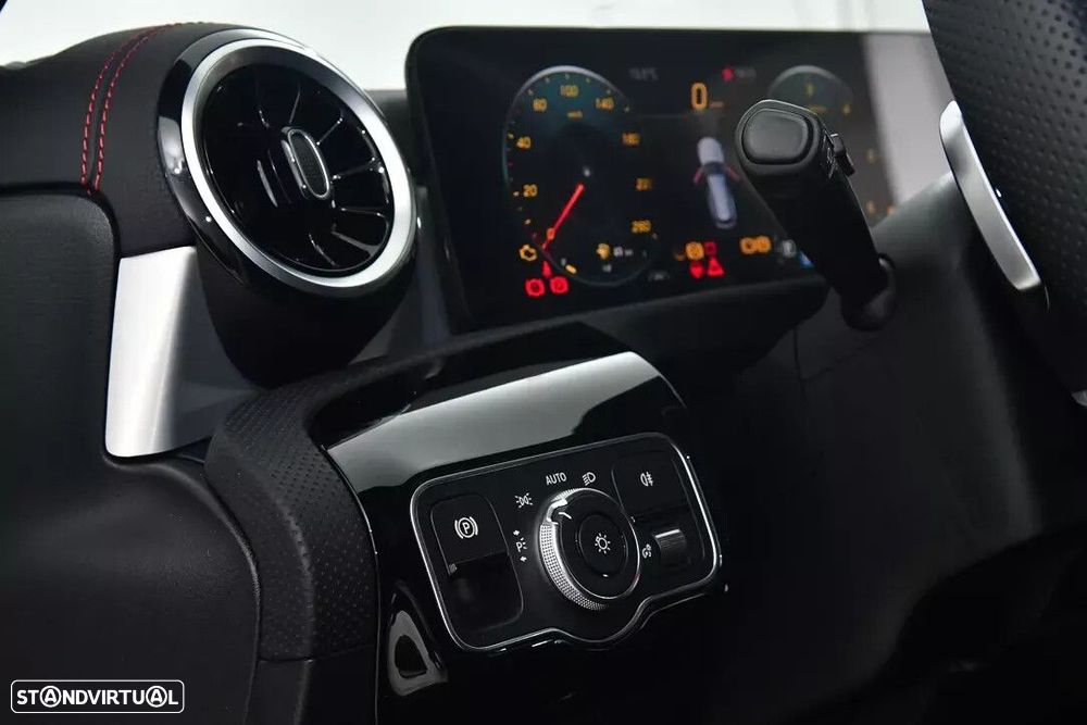 Mercedes-Benz CLA 180 - 20