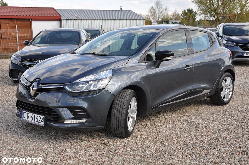 Renault Clio 1.2 16V 75 LIMITED - 7