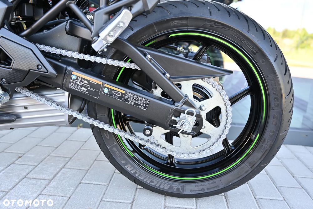 Kawasaki Versys 650 - 17