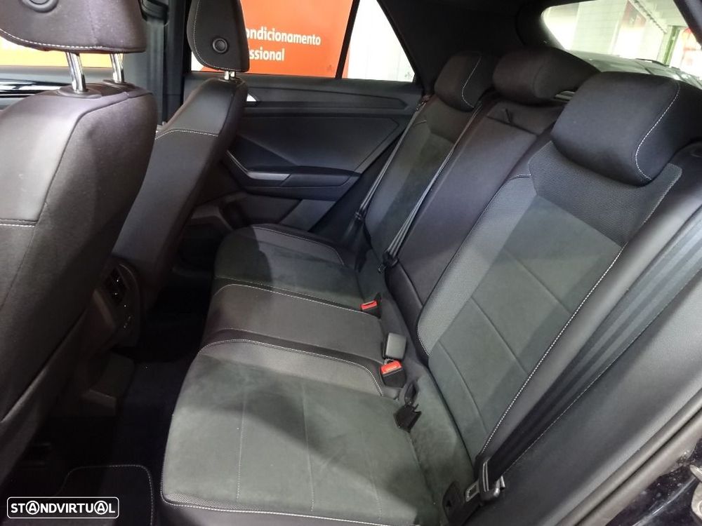 VW T-Roc 1.5 TSI R-Line DSG - 33