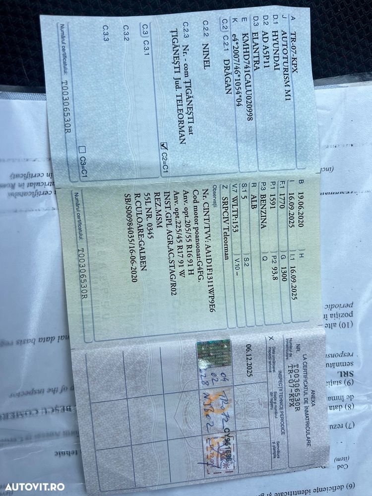 Hyundai Elantra 1.6 MPi Exclusive - 8