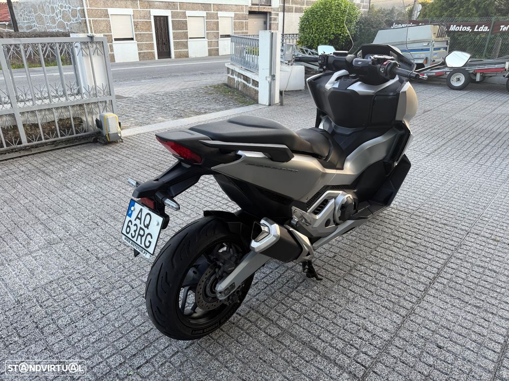 Honda Forza Forza 750 - 10