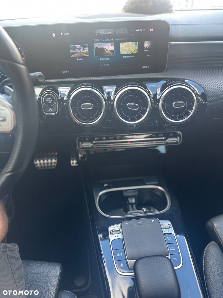 Mercedes-Benz Klasa A 220 4-Matic AMG Line 7G-DCT - 17