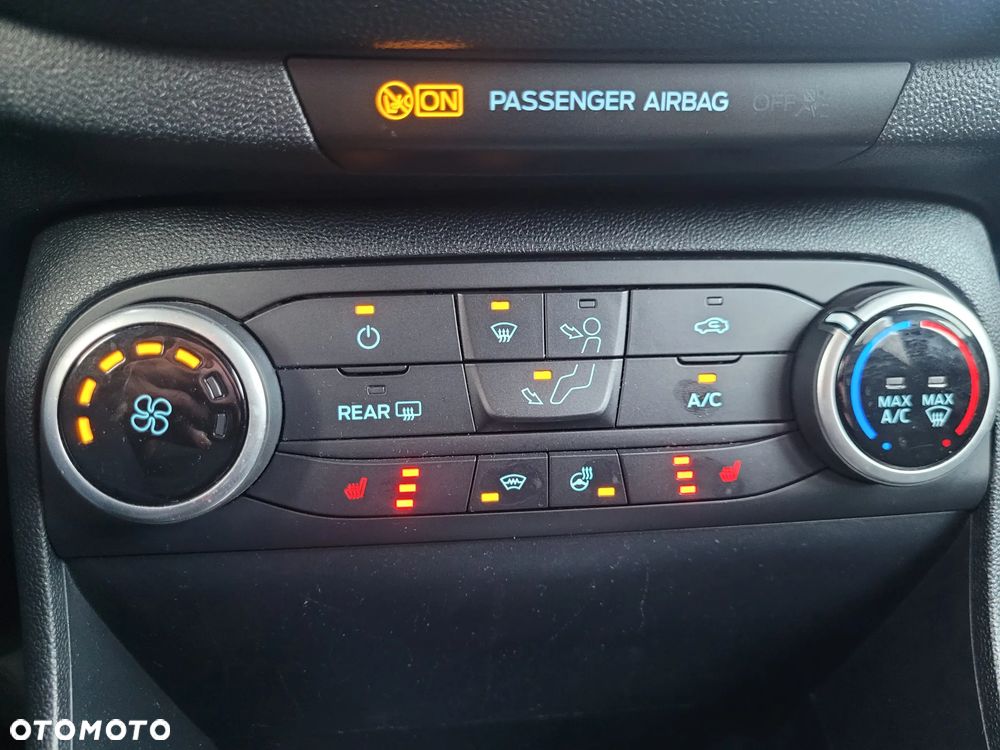 Ford Fiesta 1.0 EcoBoost S&S COOL&CONNECT - 14