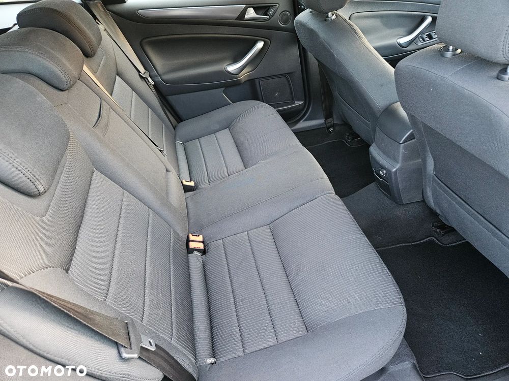 Ford Mondeo 2.0 TDCi Ambiente - 7