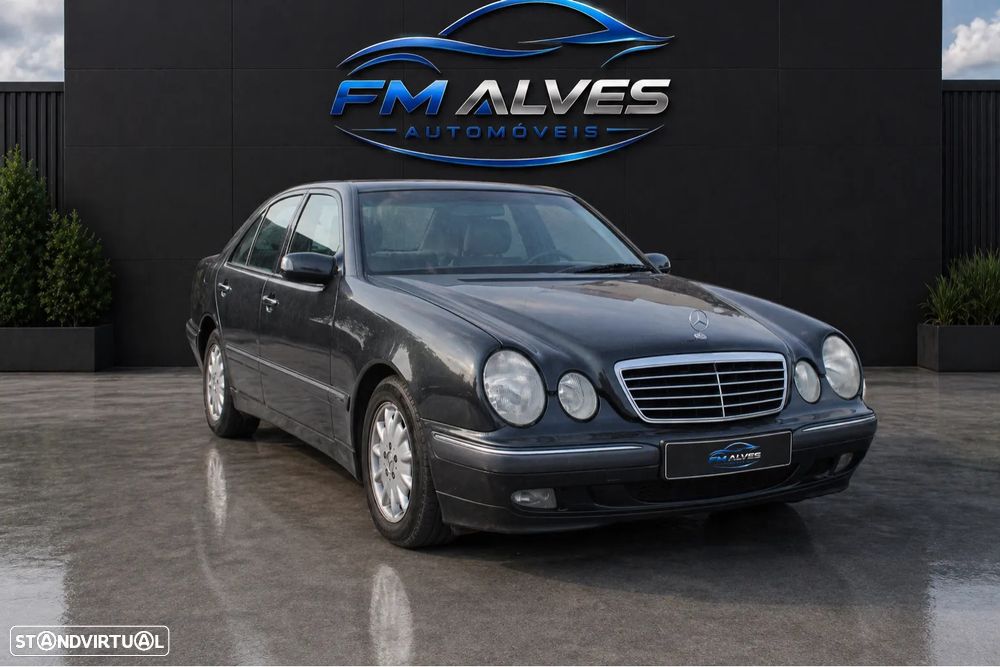 Mercedes-Benz E 220 - 4