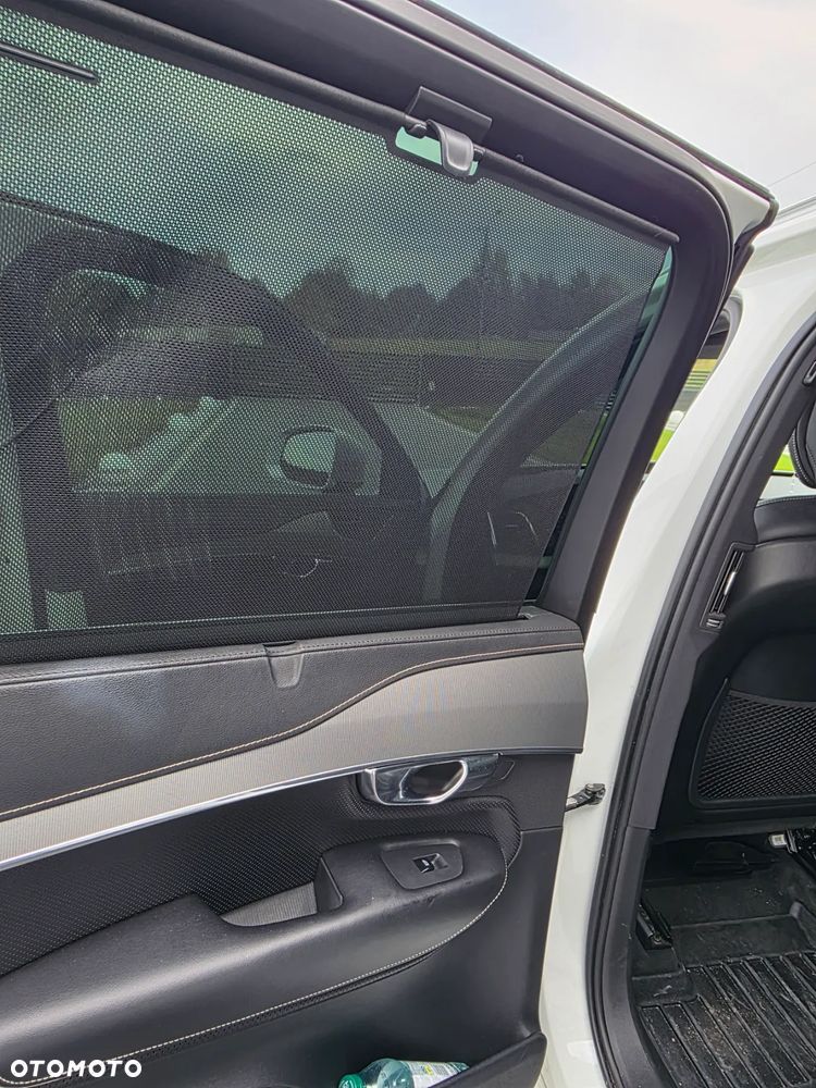 Volvo XC 90 D5 SCR AWD R-Design - 16