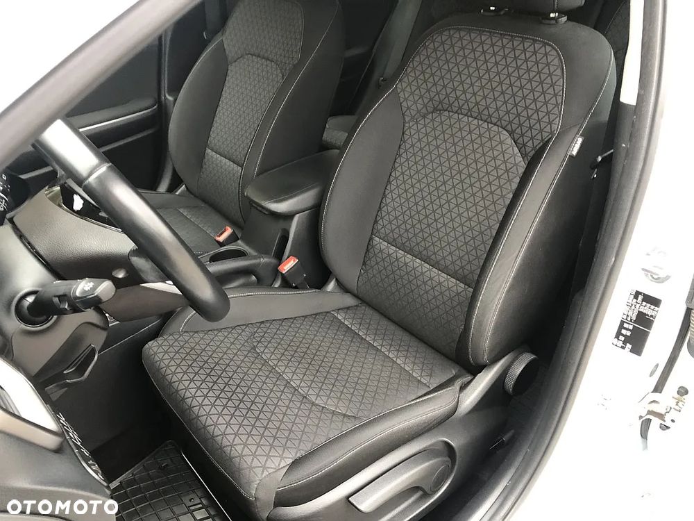 Kia Ceed 1.5 T-GDI L - 10