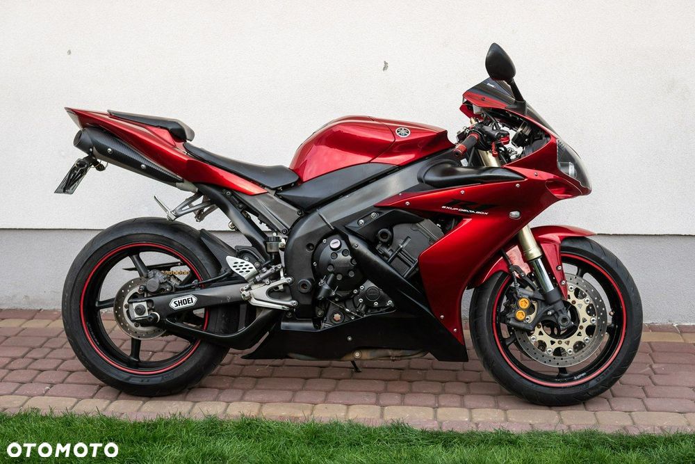 Yamaha R1 - 2