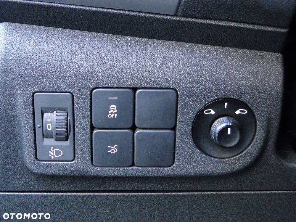 Citroën C-Elysée 1.2 PureTech Attraction - 20