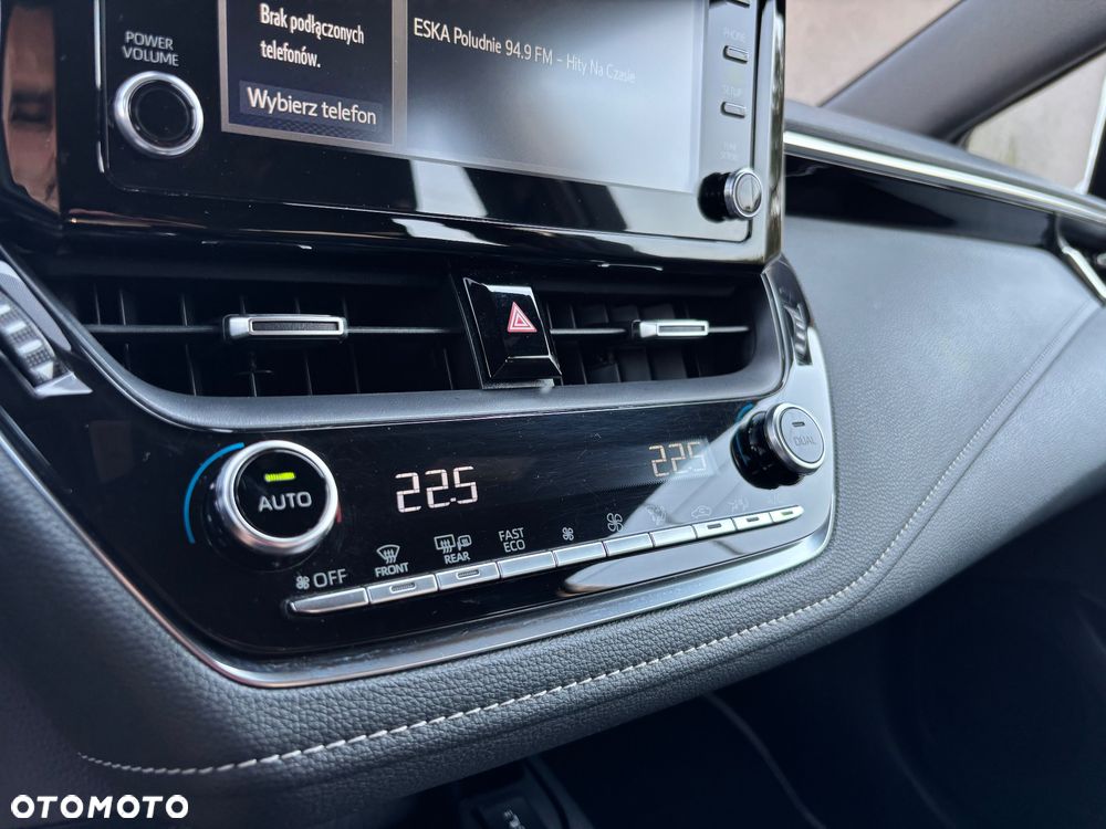 Toyota Corolla 1.8 Hybrid Comfort - 36