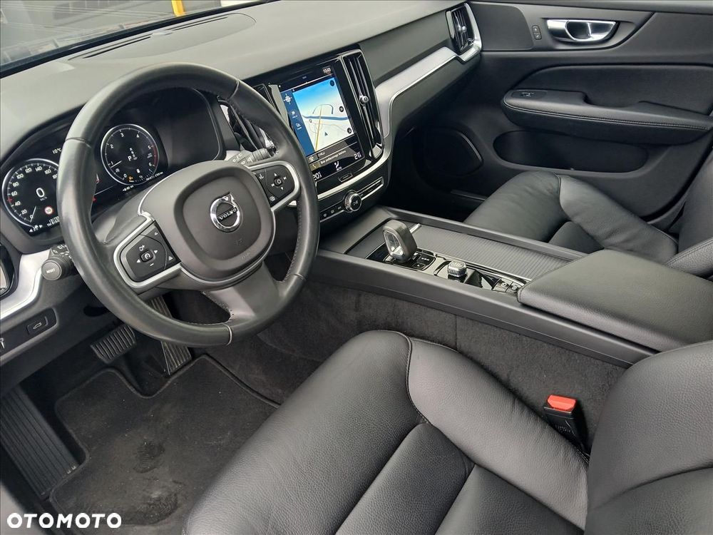 Volvo V60 B4 D Momentum Pro - 7