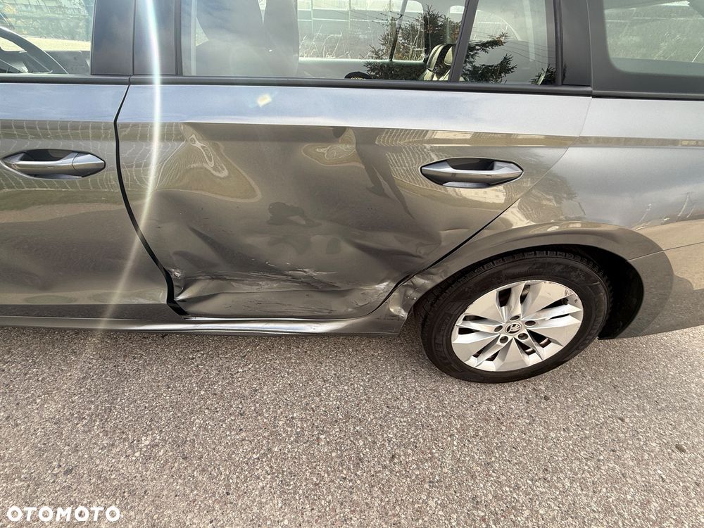 Skoda Octavia 1.5 TSI mHEV DSG Selection - 11