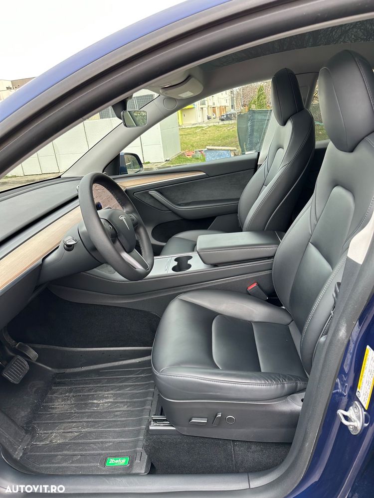 Tesla Model Y RWD - 6
