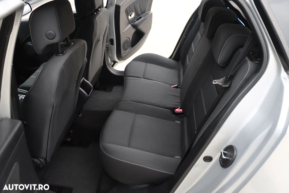 Renault Megane ENERGY dCi 110 GT LINE - 19