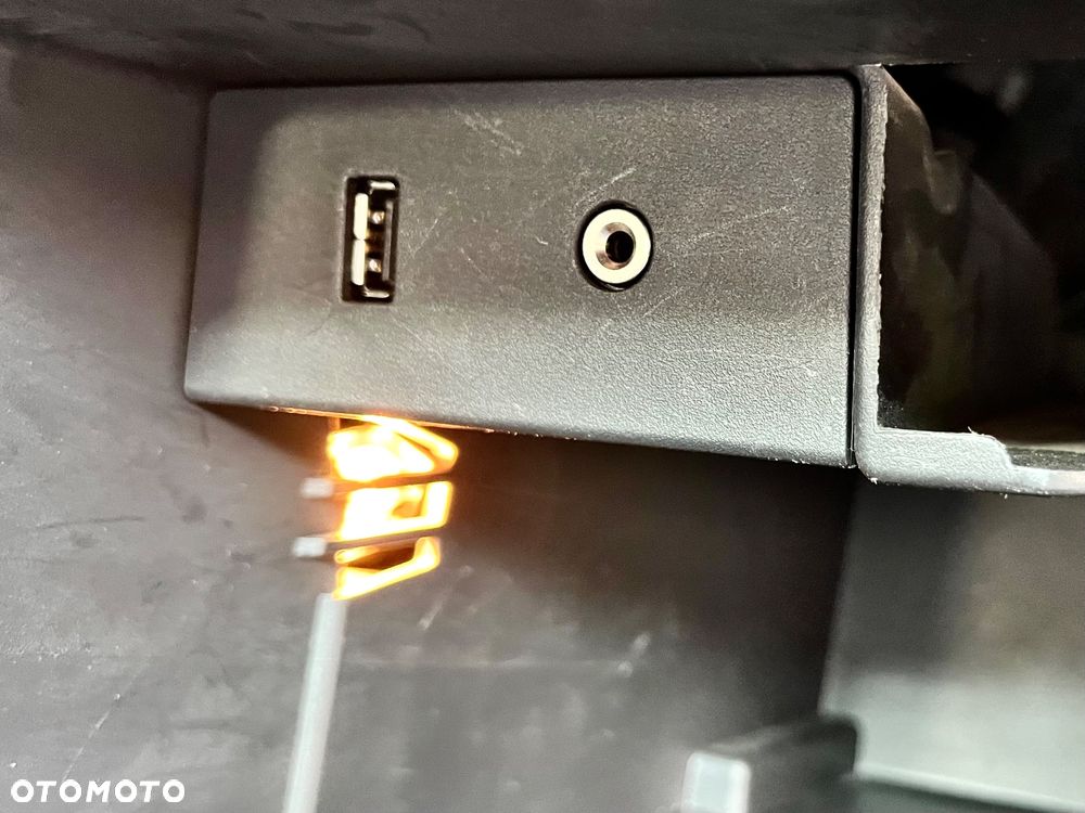 Ford Focus 1.6 TI-VCT Champions Edition - 19