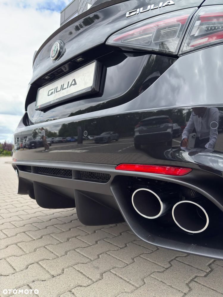 Alfa Romeo Giulia - 18