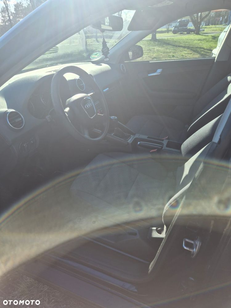Audi A3 Sportback 1.6 Attraction - 5