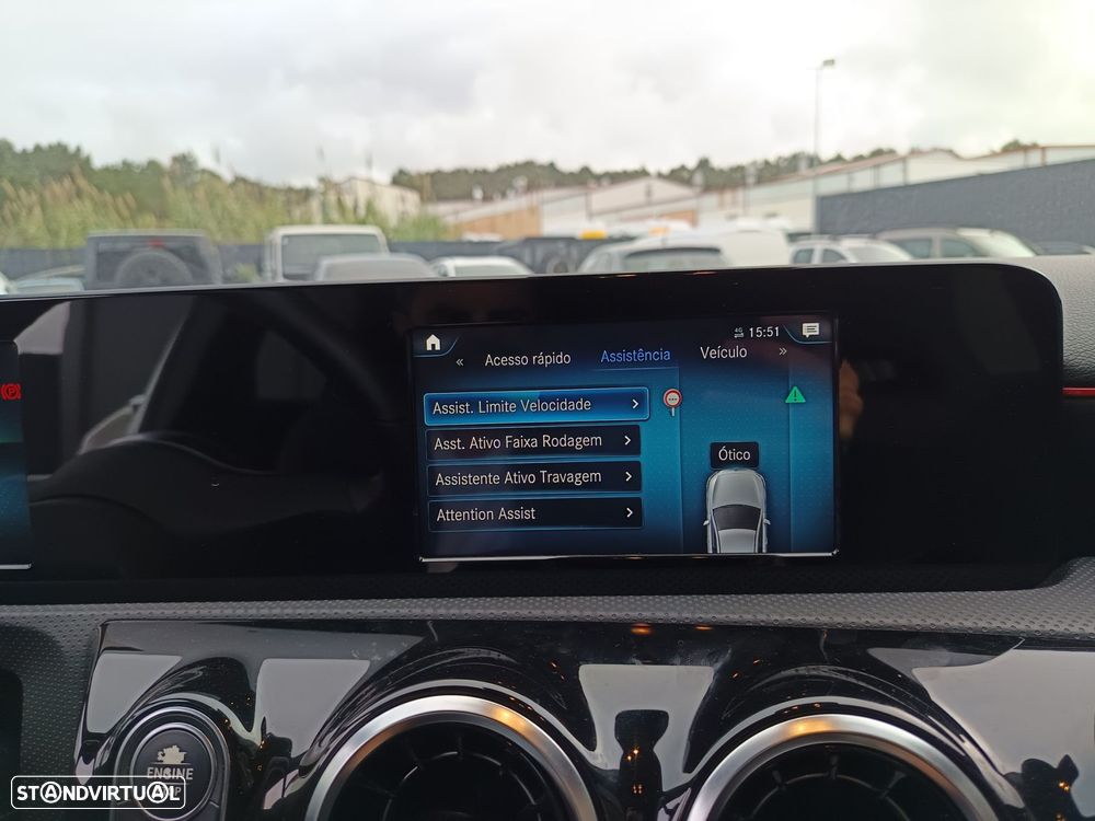 Mercedes-Benz A 200 AMG Line - 23