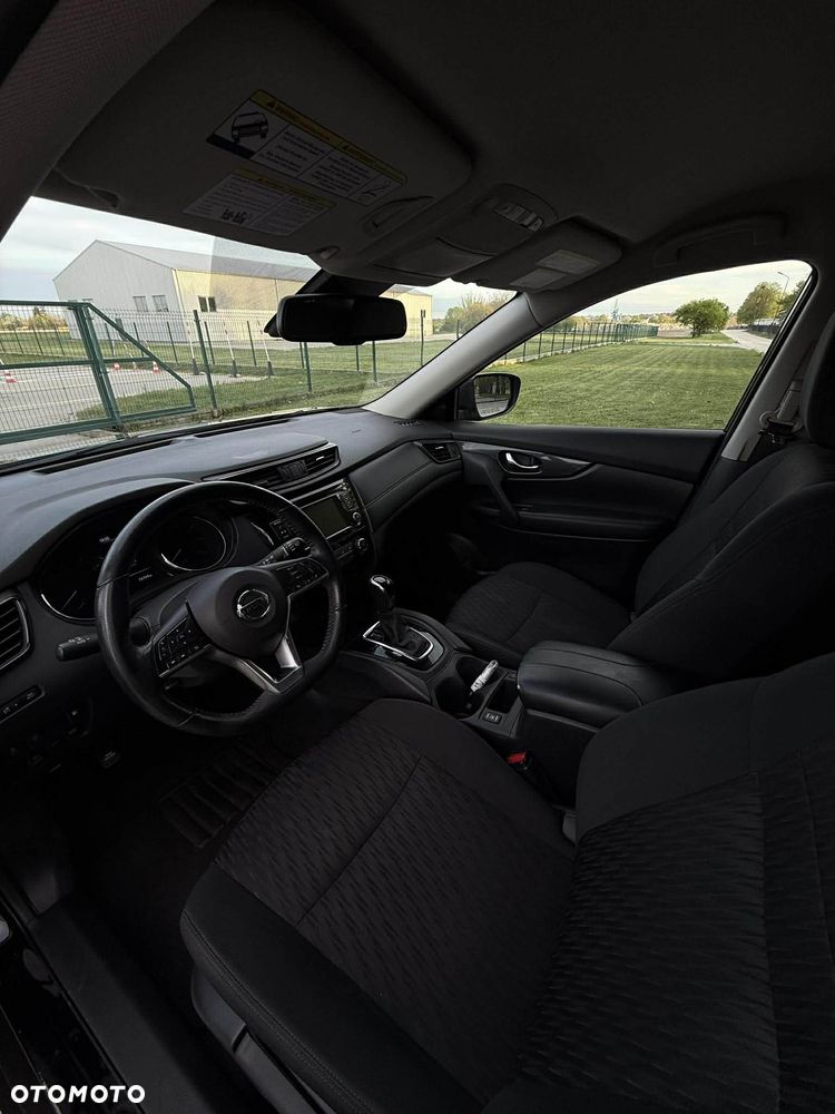 Nissan Rogue - 10
