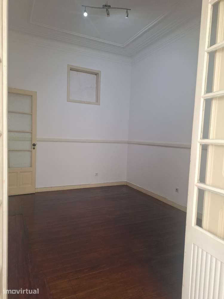 Loja, 32 m², Arroios - Grande imagem: 3/8
