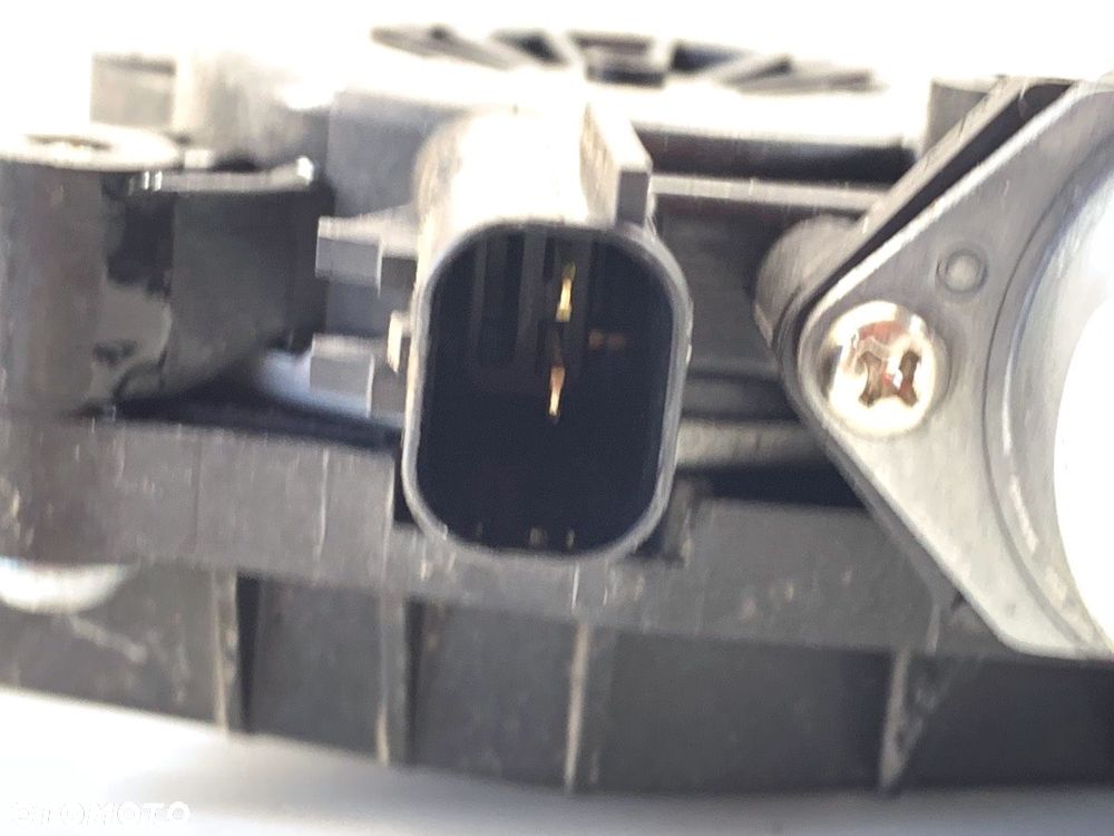 PODNOŚNIK SZYBY PRAWY PRZÓD  FIAT TIPO sedan (356_) 2015 - 2022 1.4 (356SXA1B) 70 kW [95 KM] - 3