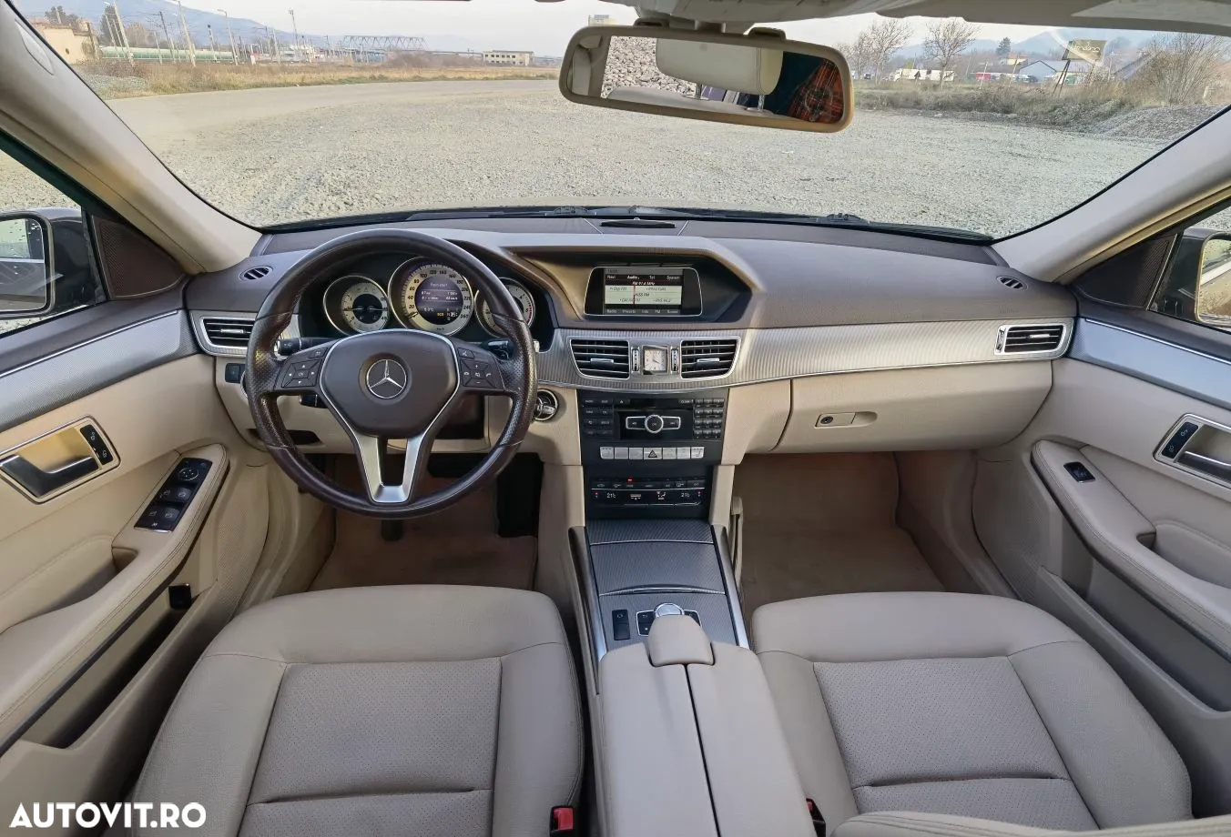 Mercedes-Benz E 220 BlueTEC BlueEFFICIENCY 7G-TRONIC Edition Elegance - 2