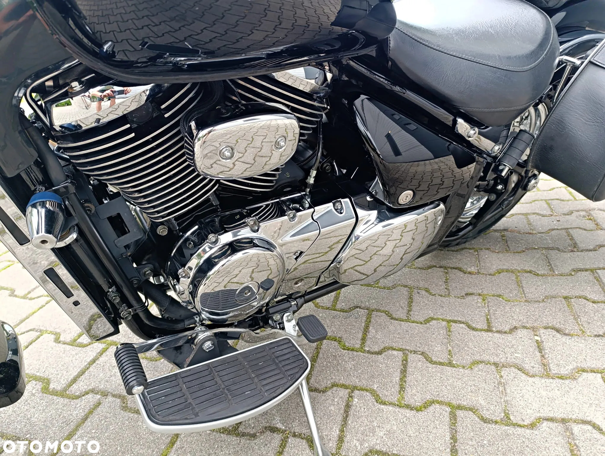 Suzuki Intruder - 8