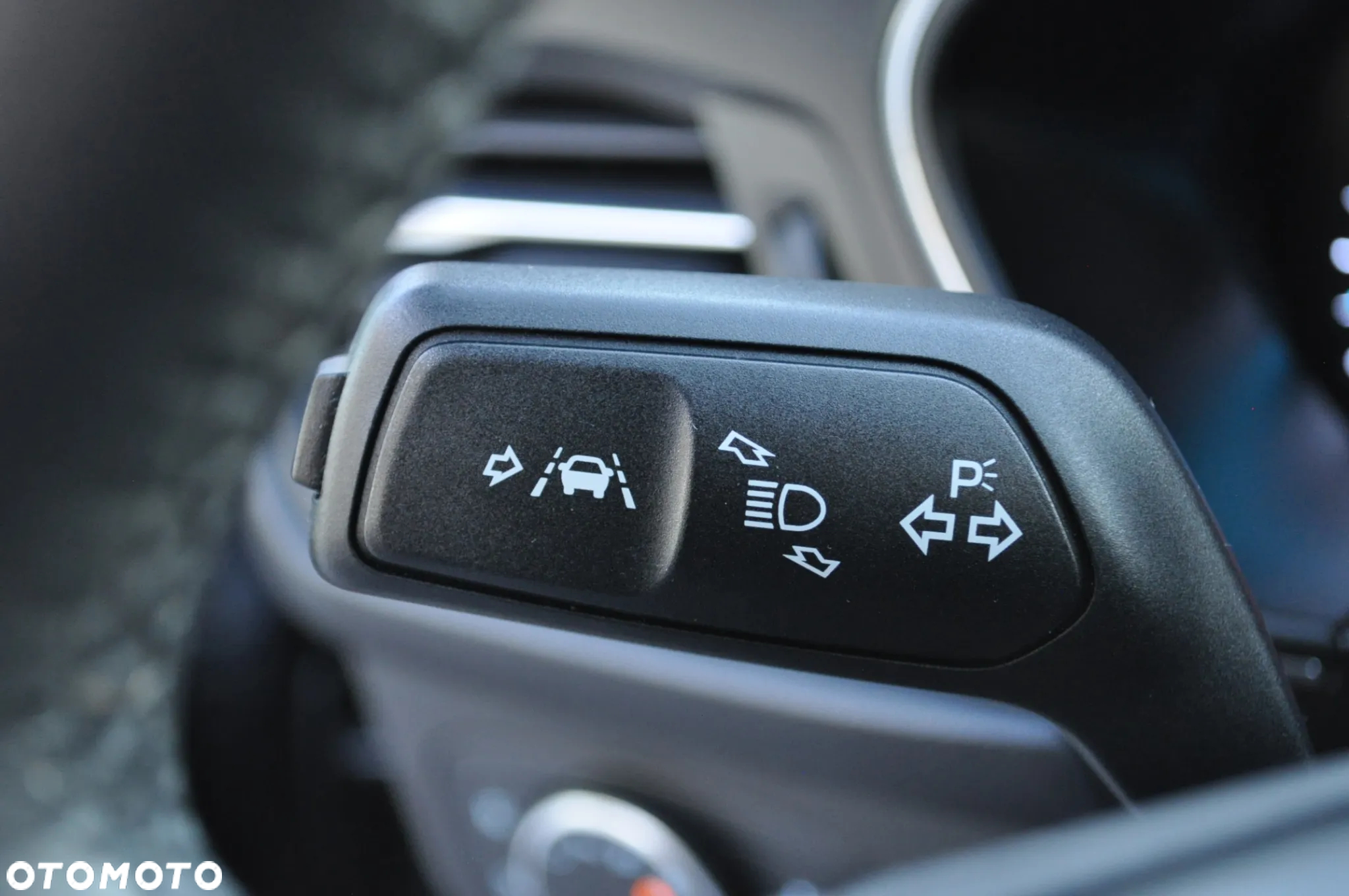 Ford Focus 1.5 EcoBlue Start-Stopp-System ACTIVE DESIGN - 34