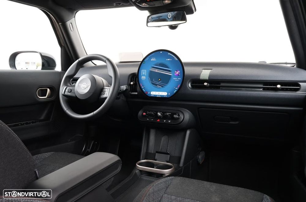 MINI 5 Portas Cooper Premium Essential Auto - 6