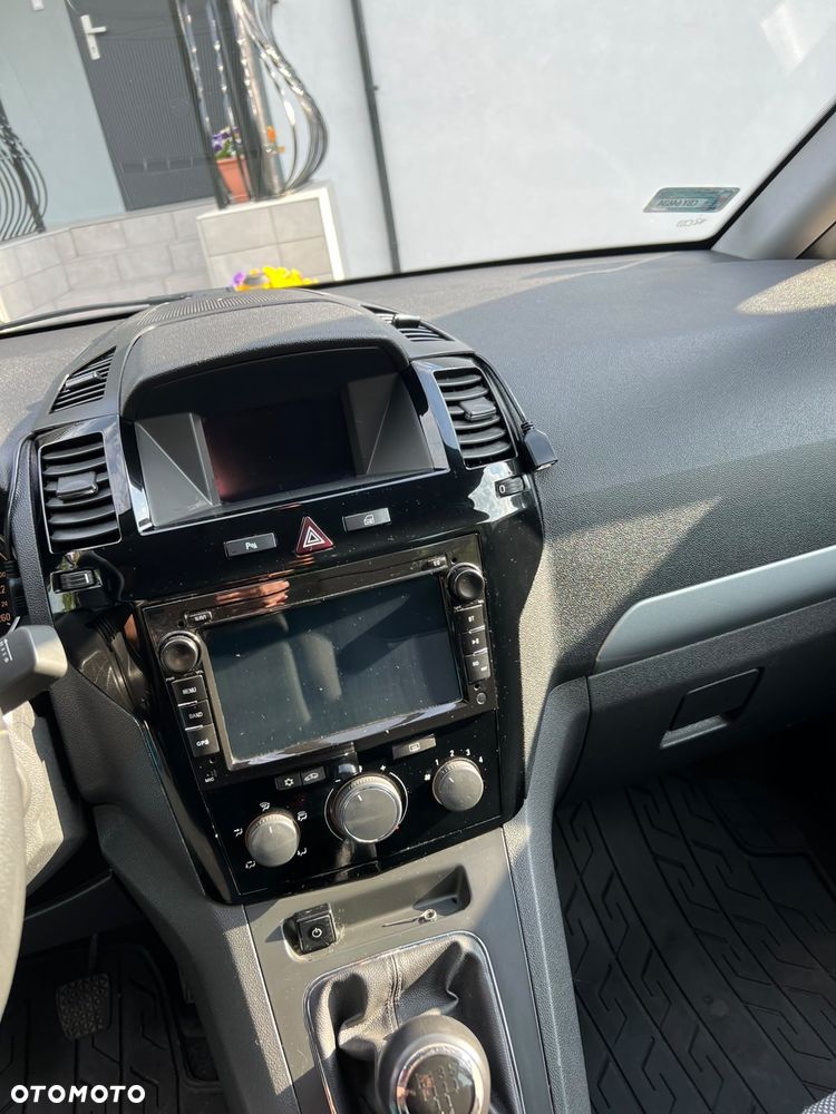 Opel Zafira 1.8 - 6