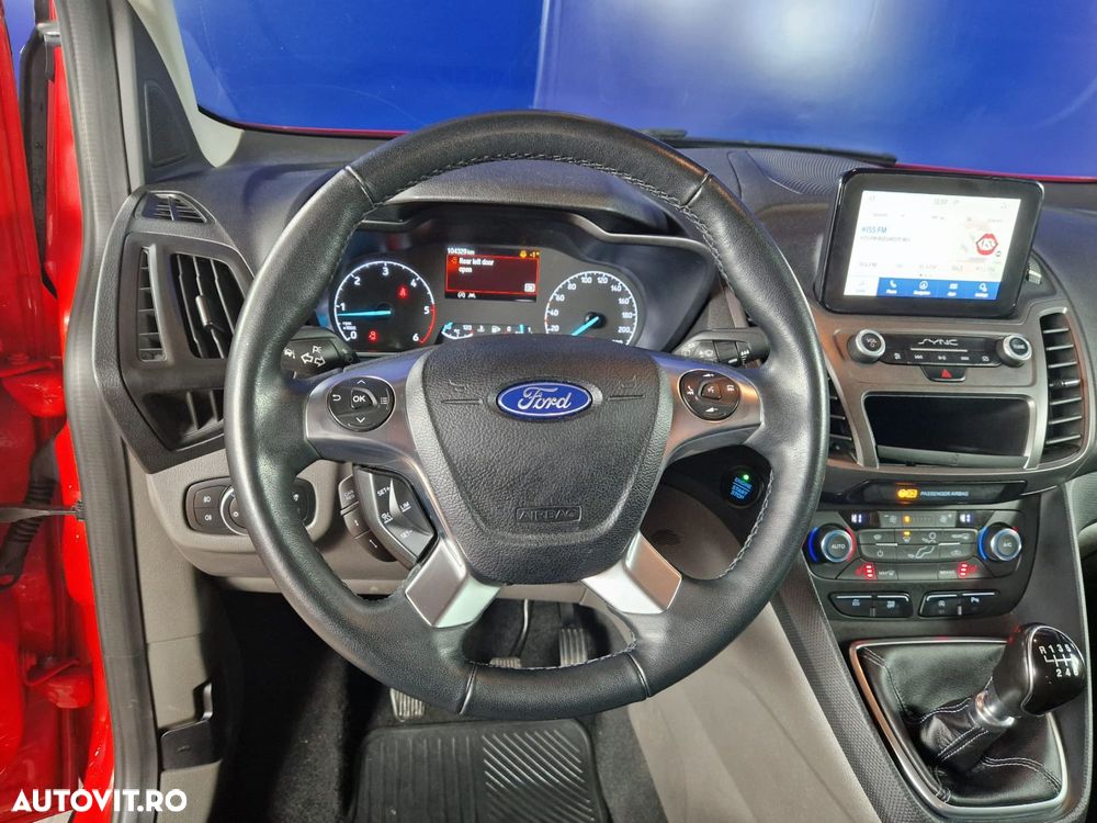 Ford Tourneo Connect - 13