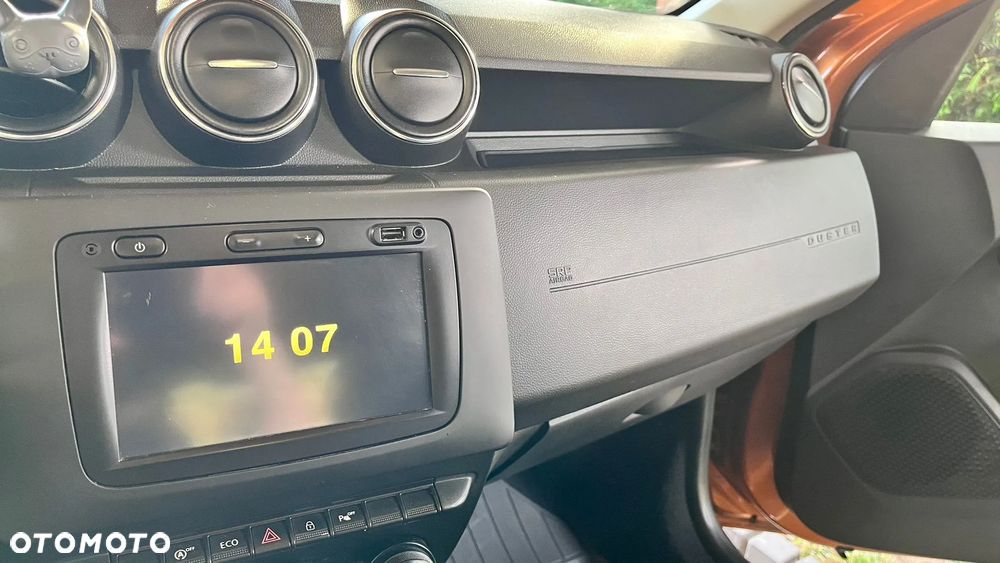 Dacia Duster 1.6 SCe Access S&S - 9