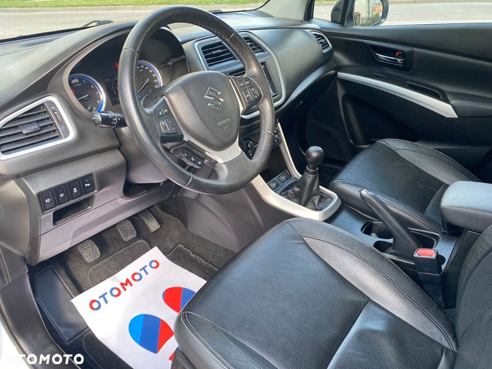 Suzuki SX4 S-Cross 1.6 Premium - 10