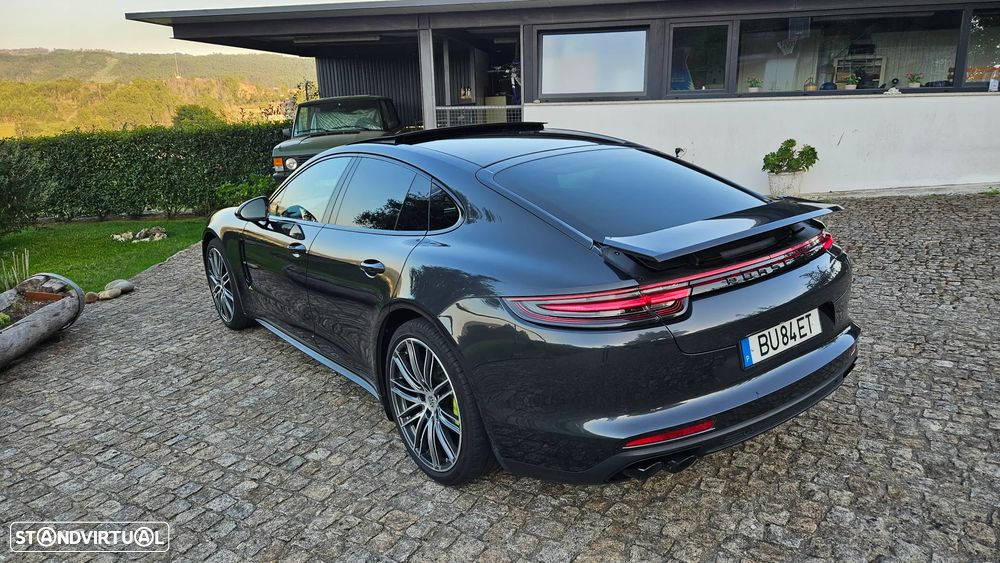 Porsche Panamera 4 S - 28