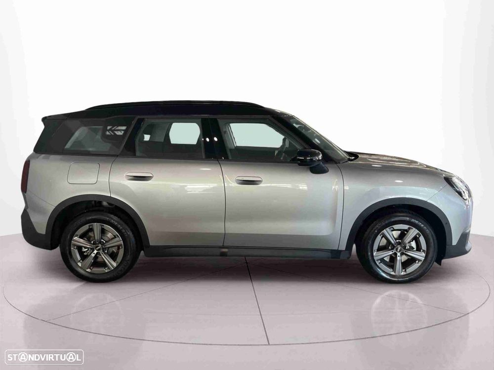 MINI Countryman D Classic S - 3