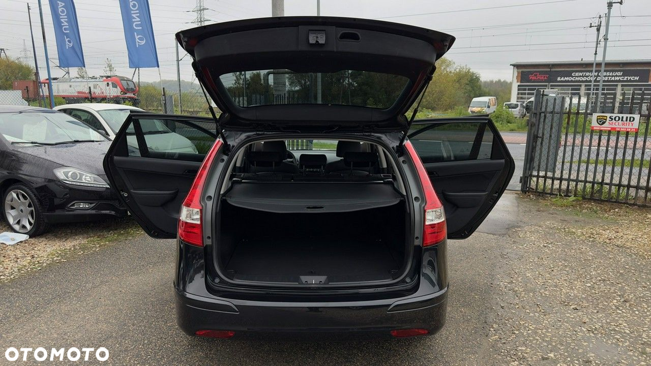 Hyundai i30 - 21