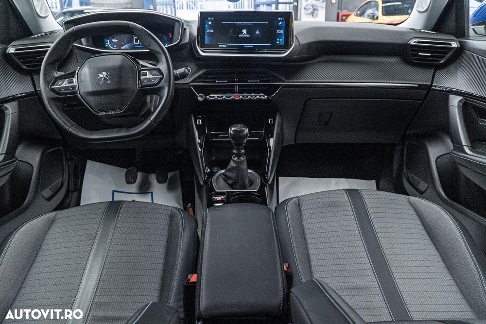 Peugeot 2008 PureTech 130 Allure Pack - 30