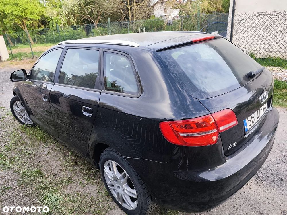 Audi A3 Sportback 1.6 TDI DPF Ambition - 4