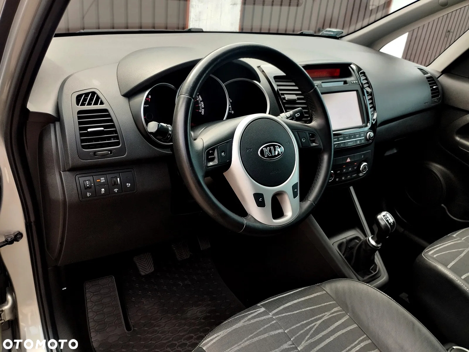 Kia Venga - 9