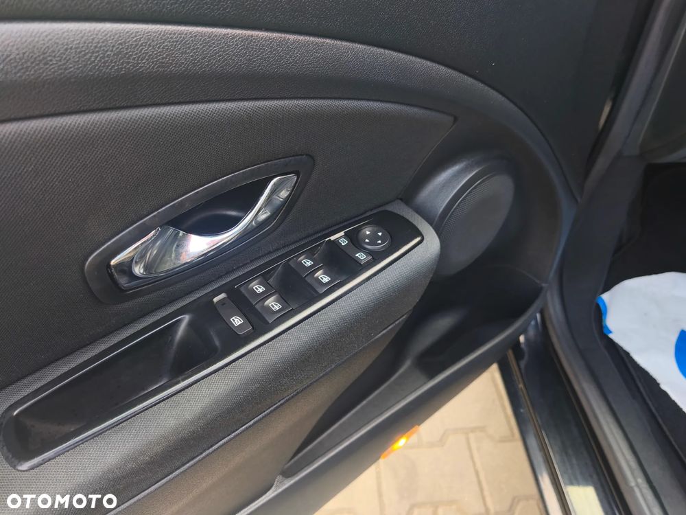 Renault Megane 1.5 dCi Expression - 10