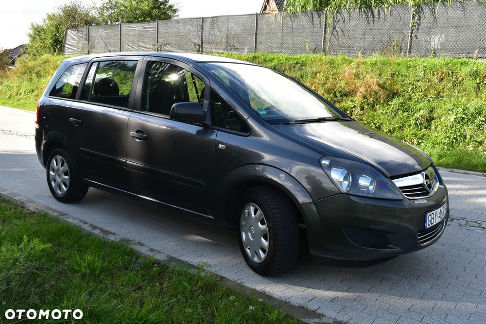 Opel Zafira 1.6 Enjoy - 22