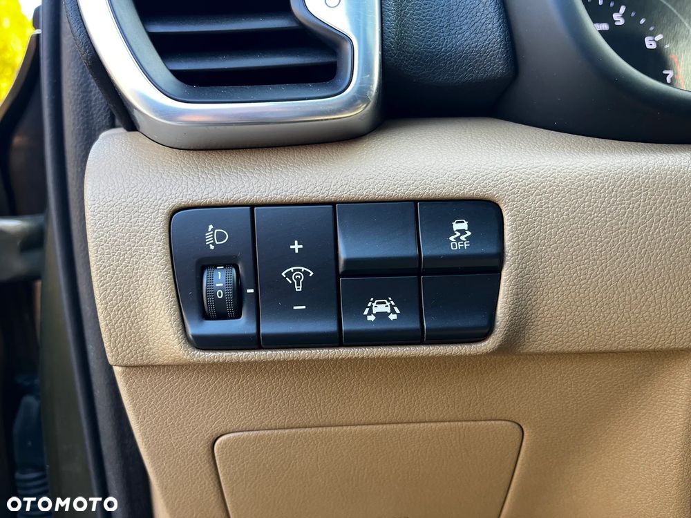 Kia Sportage 1.6 T-GDI Business Line 2WD - 29