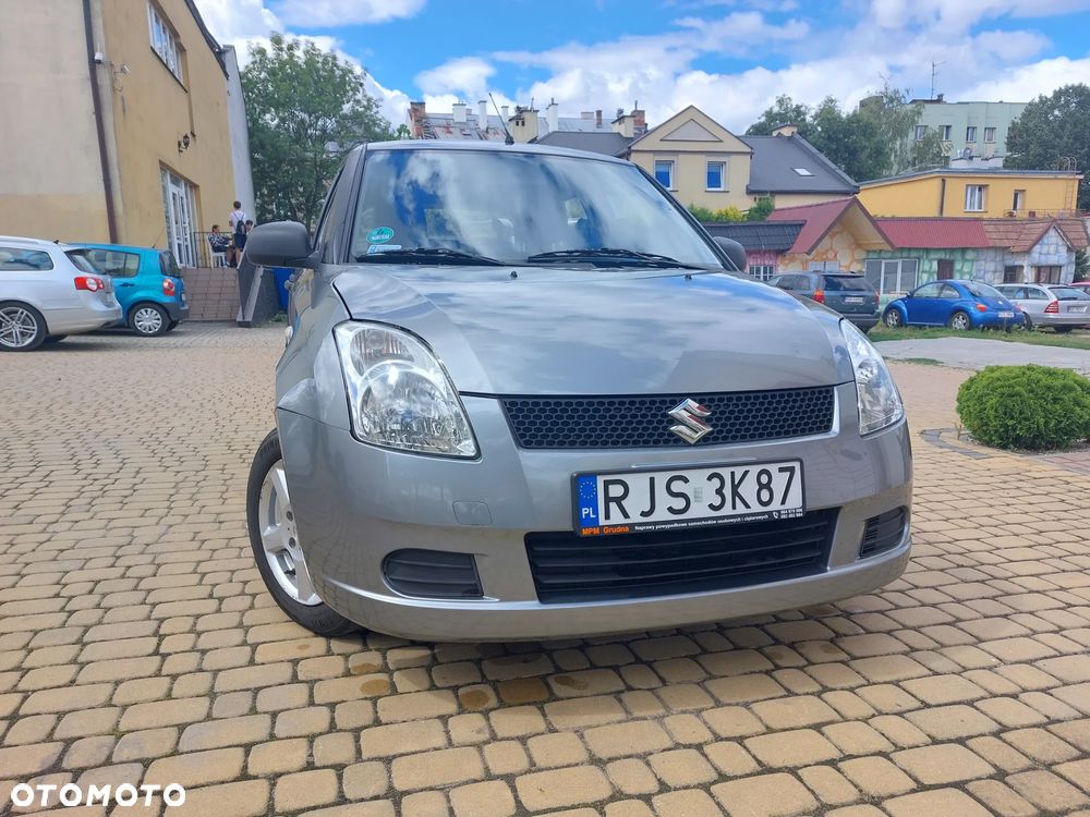 Suzuki Swift - 4