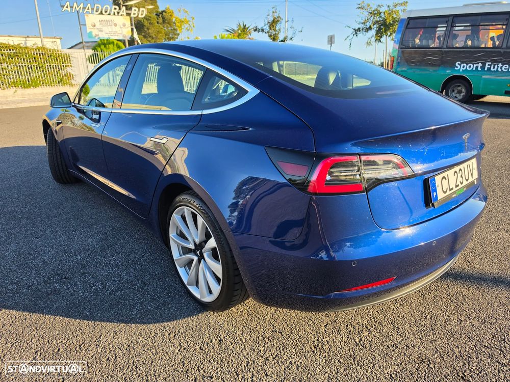 Tesla Model 3 Standard Range Plus RWD - 3
