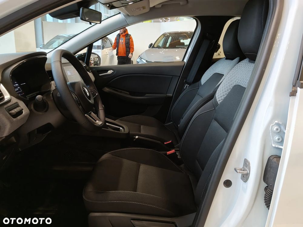 Mitsubishi Colt 1.0T Invite Style Cold - 8