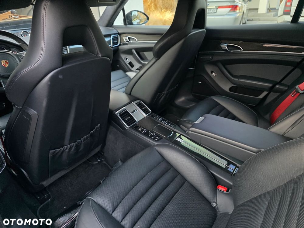 Porsche Panamera - 9